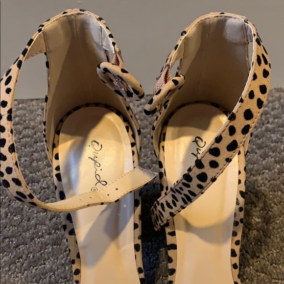 Women’s sandals. - Picture 4 of 4